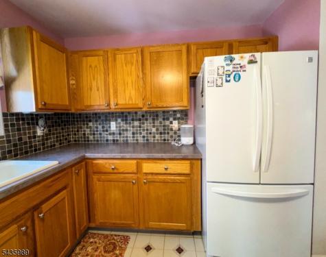 34 Chanda Court Clifton NJ 07012