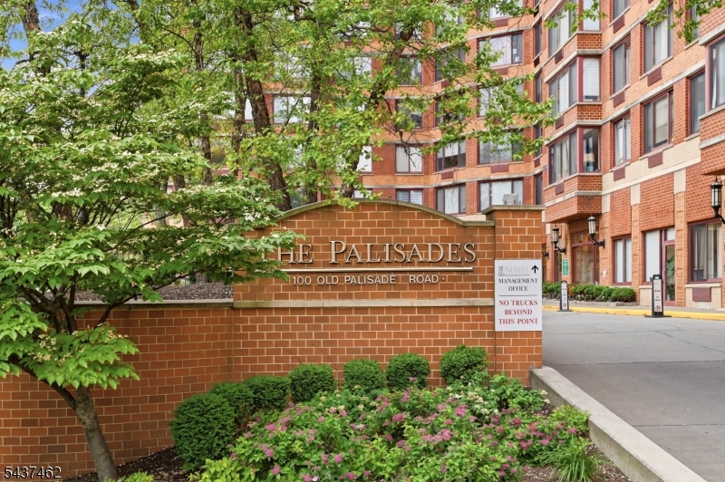 100 Old Palisade Rd1613 Fort Lee NJ 07024