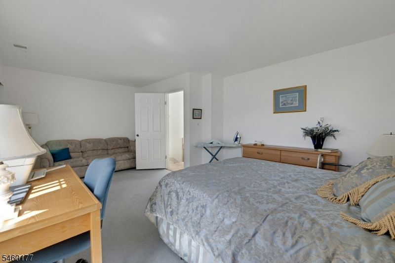 70 Keats Way Morris NJ 07960
