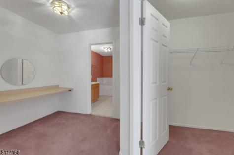 28 Berkeley Square Watchung NJ 07922