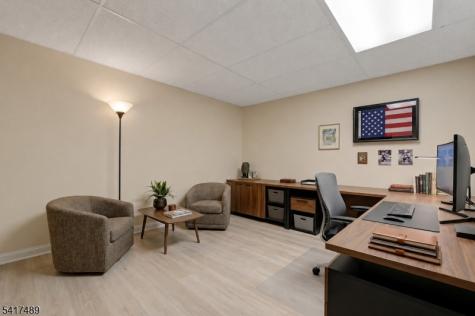 28 Berkeley Square Watchung NJ 07922