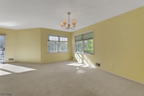 28 Berkeley Square Watchung NJ 07922