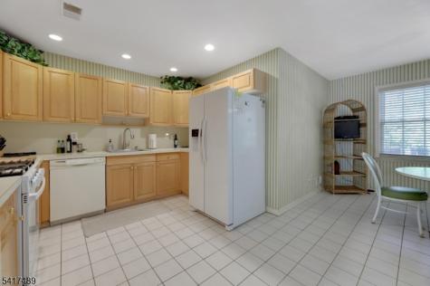 28 Berkeley Square Watchung NJ 07922