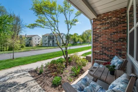 102 Appleton Way Hanover NJ 07981