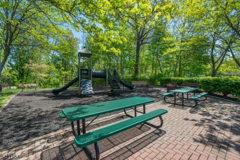 102 Appleton Way Hanover NJ 07981