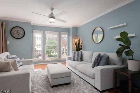 33 Dogwood Street Jersey City NJ 07305
