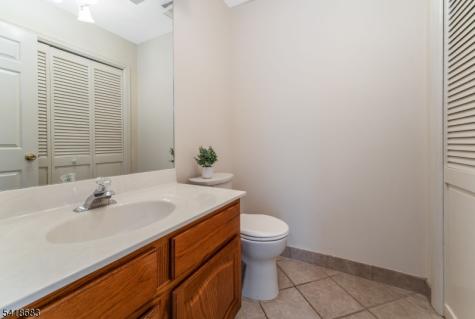 60 Phlox Court Readington NJ 08889