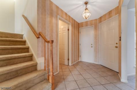 60 Phlox Court Readington NJ 08889
