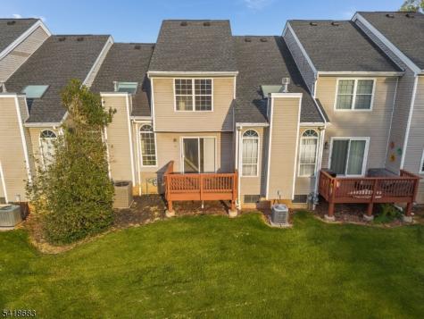 60 Phlox Court Readington NJ 08889