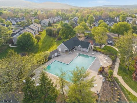 60 Phlox Court Readington NJ 08889