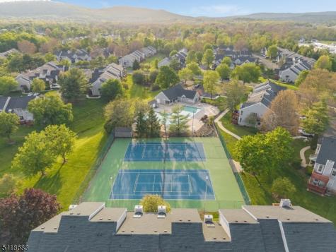60 Phlox Court Readington NJ 08889