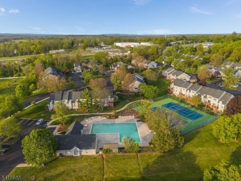 60 Phlox Court Readington NJ 08889