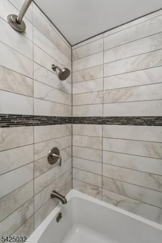 21 Lear Court East Brunswick NJ 08816