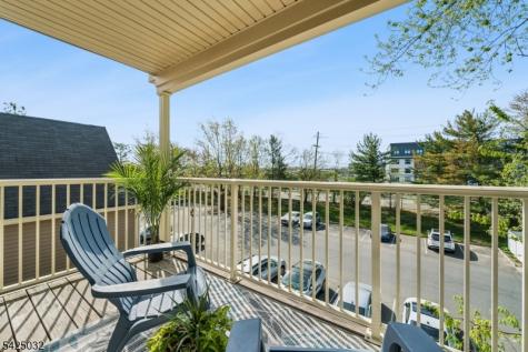 21 Lear Court East Brunswick NJ 08816