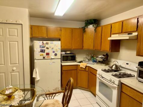 75 Amethyst Way Franklin NJ 08823