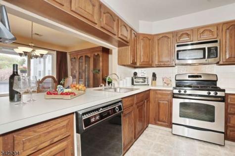 101 Quartz Lane Paterson NJ 07501