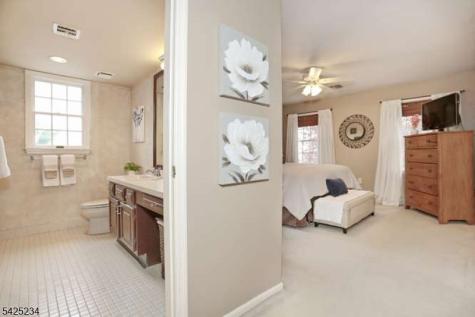 101 Quartz Lane Paterson NJ 07501