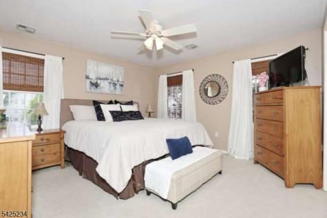 101 Quartz Lane Paterson NJ 07501