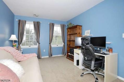 101 Quartz Lane Paterson NJ 07501