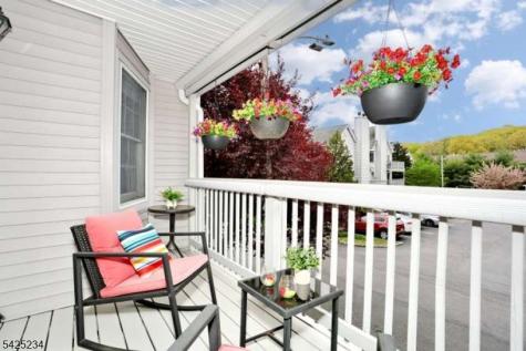 101 Quartz Lane Paterson NJ 07501