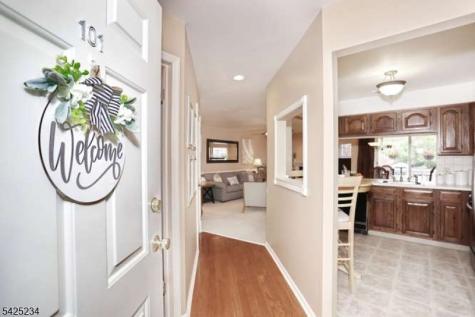 101 Quartz Lane Paterson NJ 07501
