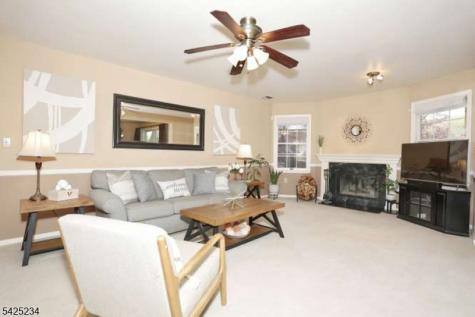 101 Quartz Lane Paterson NJ 07501