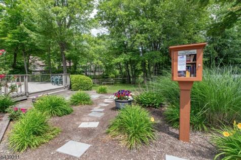 23 Foxboro Lane West Milford NJ 07480