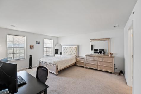 215 Park Lane Dunellen NJ 08812