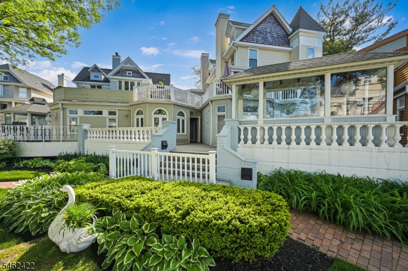 100 1st Keyport NJ 07735