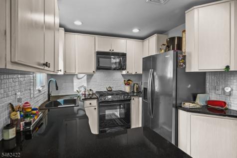 100 1st Keyport NJ 07735
