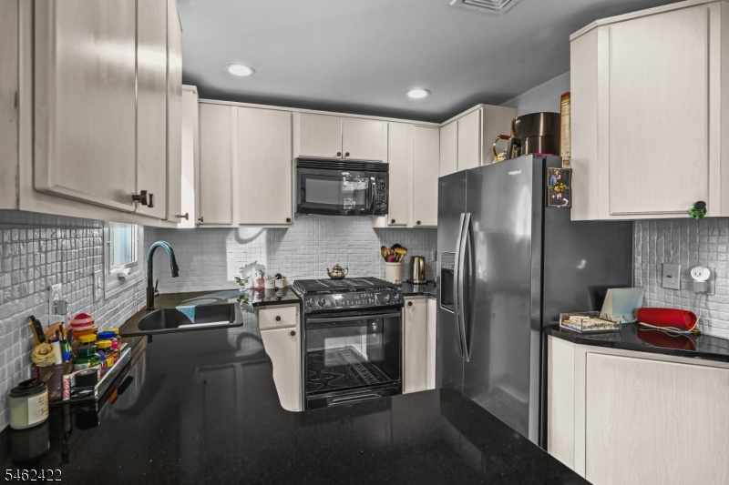 100 1st Keyport NJ 07735
