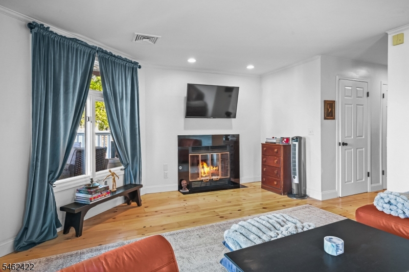 100 1st Keyport NJ 07735