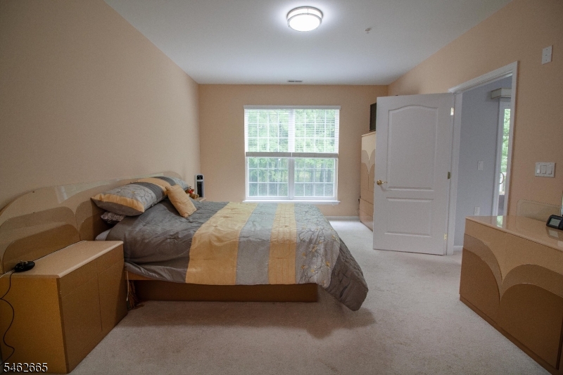 2202 Avery Court Franklin NJ 08873