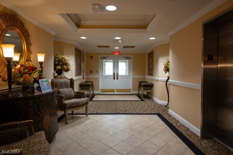 2202 Avery Court Franklin NJ 08873