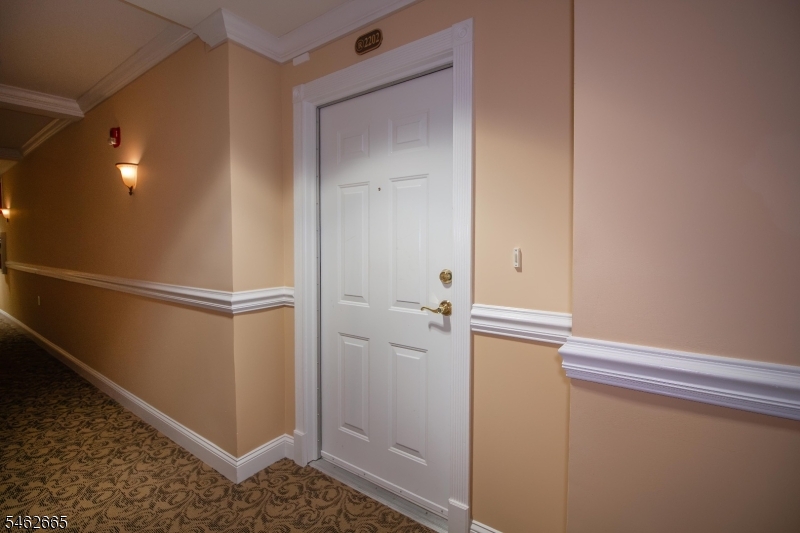 2202 Avery Court Franklin NJ 08873