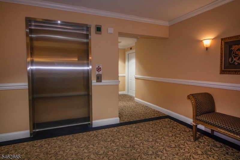 2202 Avery Court Franklin NJ 08873