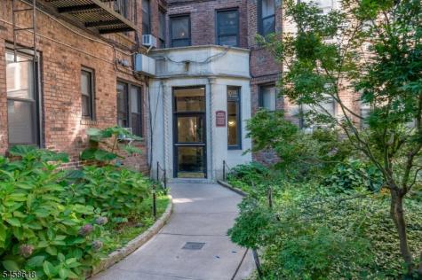 756 Brady New York NJ 10462