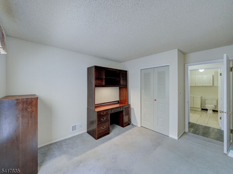 11 Lindsey Court Franklin NJ 08823