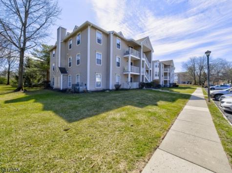 11 Lindsey Court Franklin NJ 08823