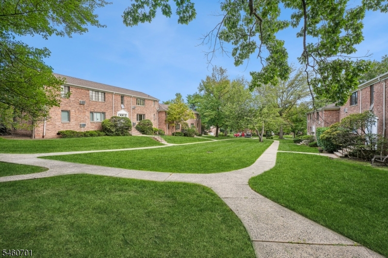 28 Troy Drive Springfield NJ 07081