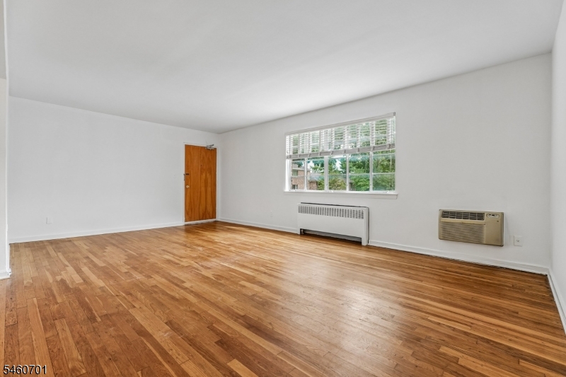 28 Troy Drive Springfield NJ 07081