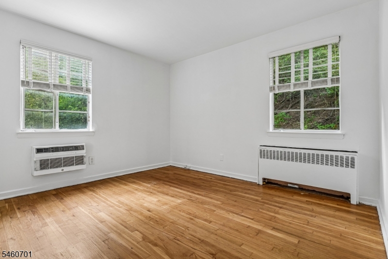 28 Troy Drive Springfield NJ 07081