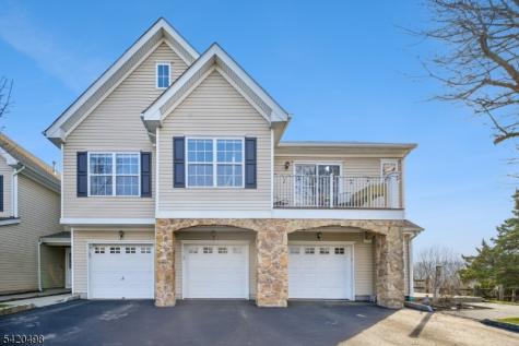 37 Mountainside Drive Pompton Lakes NJ 07442