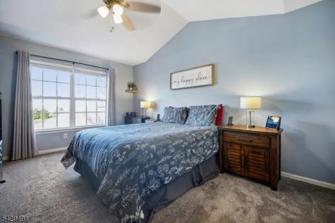 37 Mountainside Drive Pompton Lakes NJ 07442