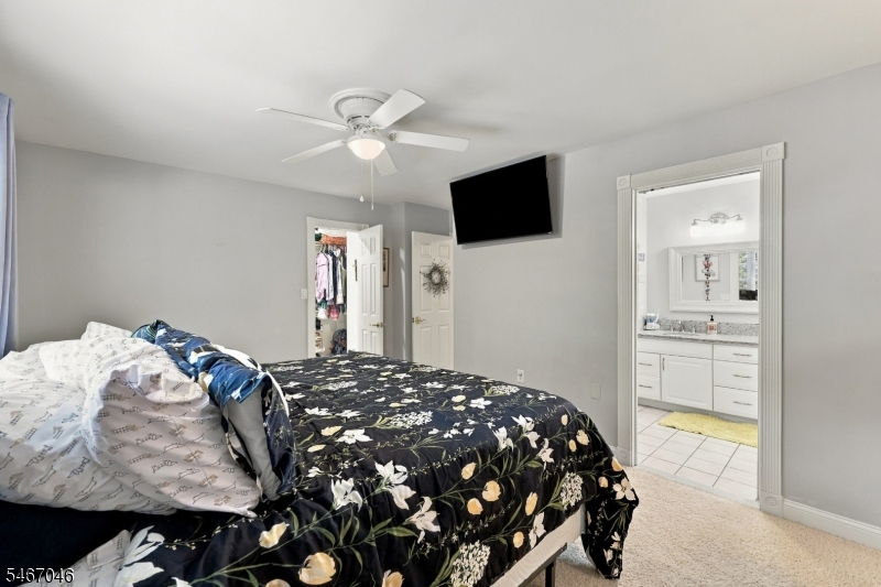 2 Rainier Court Allamuchy NJ 07840