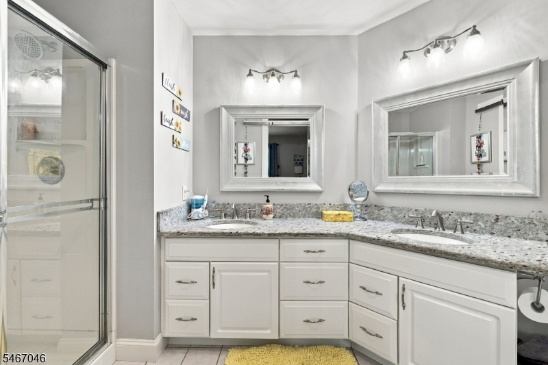2 Rainier Court Allamuchy NJ 07840
