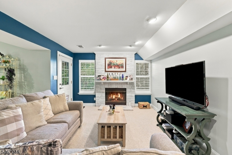 2 Rainier Court Allamuchy NJ 07840