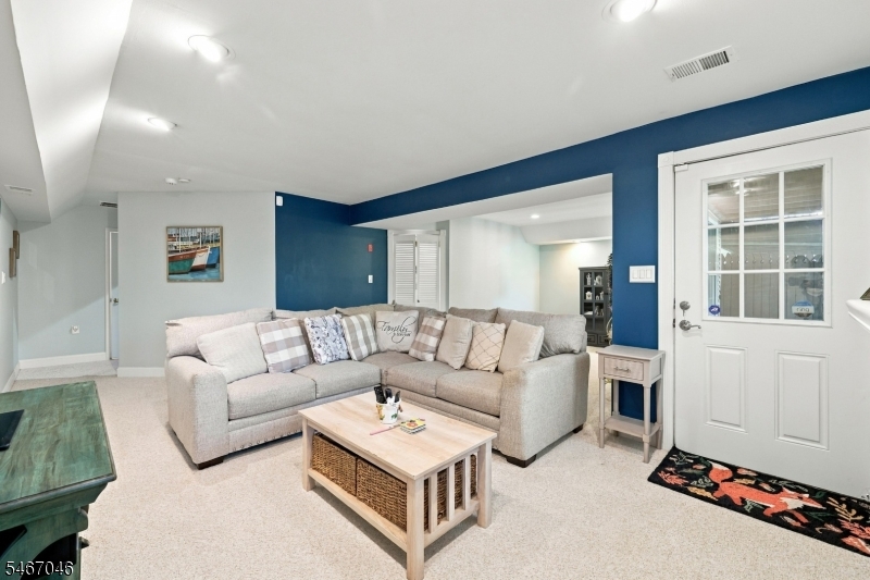2 Rainier Court Allamuchy NJ 07840