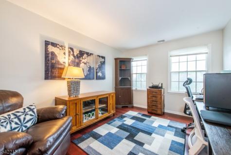 117 Quartz Lane Paterson NJ 07501