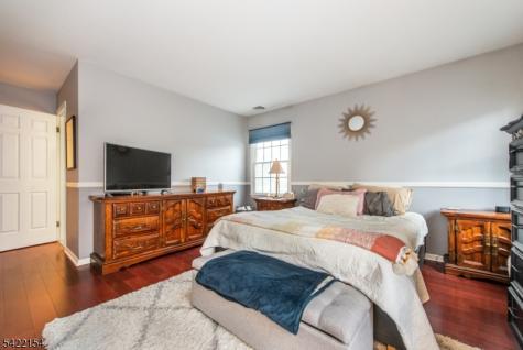 117 Quartz Lane Paterson NJ 07501